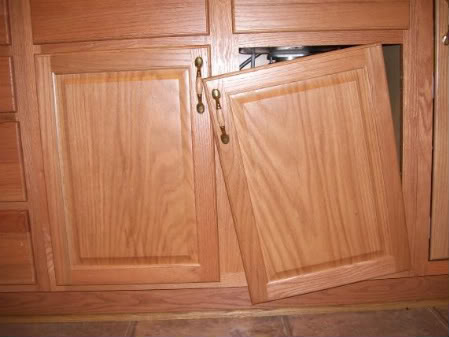 Repairing Cabinet Doors Cabinet Door Repair Images Doors Design