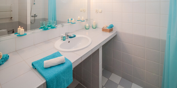 Organizing a Bathroom Before the Holidays