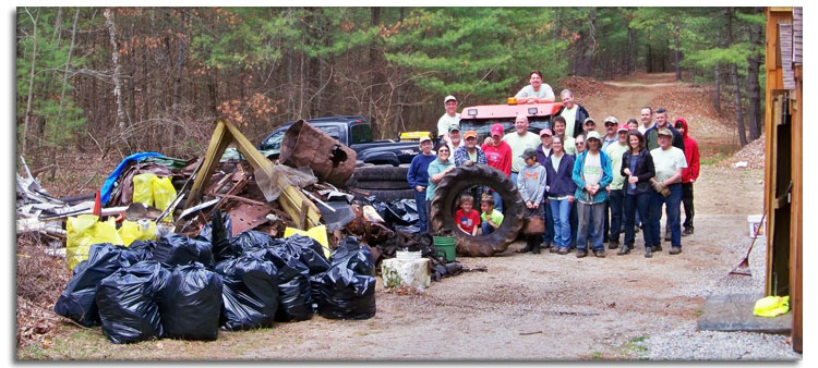 Keep Massachusetts Beautiful Volunteers Cleaning Up Trail