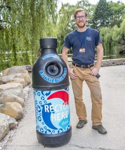 Zoo_Recycling_Bins