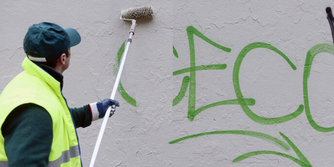Keep Atlanta Beautiful Tackles Graffiti Removal