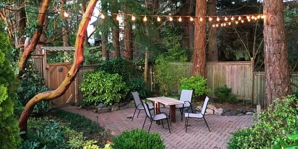 Backyard Patio Area at Doug and Rick’s Victoria, BC Airbnb