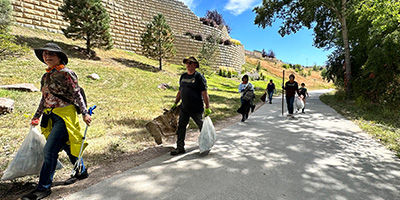 Volunteers Walking to Cleanup Sites at Fountain Creek