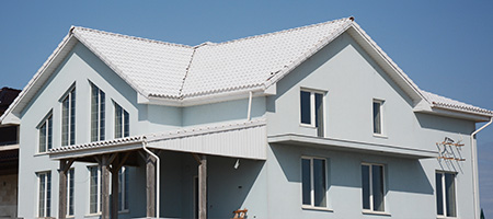 House With White Roof Helping to Bring Down Temperature