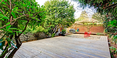 Large Ground-Floor Deck Platform in Backyard
