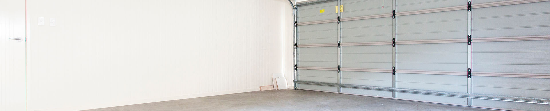 Empty Garage Ready for Renovation