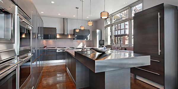 Modern Kitchen with Stainless Steel Appliances