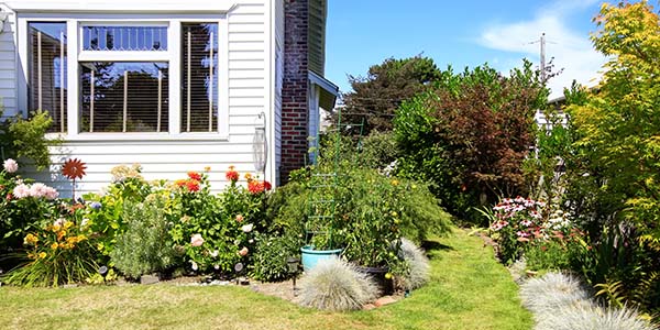 Add Simple Landscaping to Sell Your Home